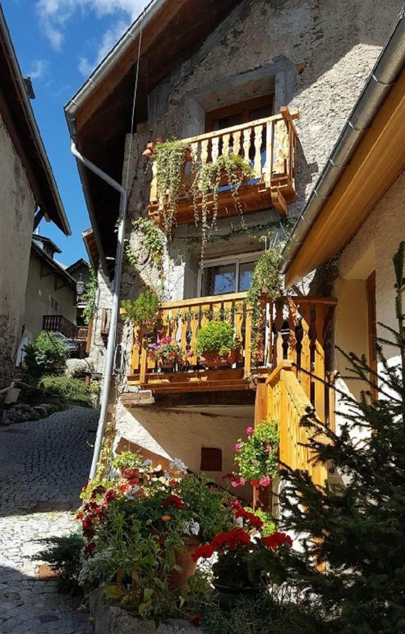 La Grange Auguste Avec Sauna Jacuzzi Vénosc Exteriör bild